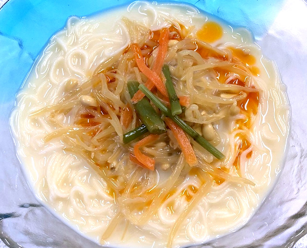 ピリ辛豆乳冷麺